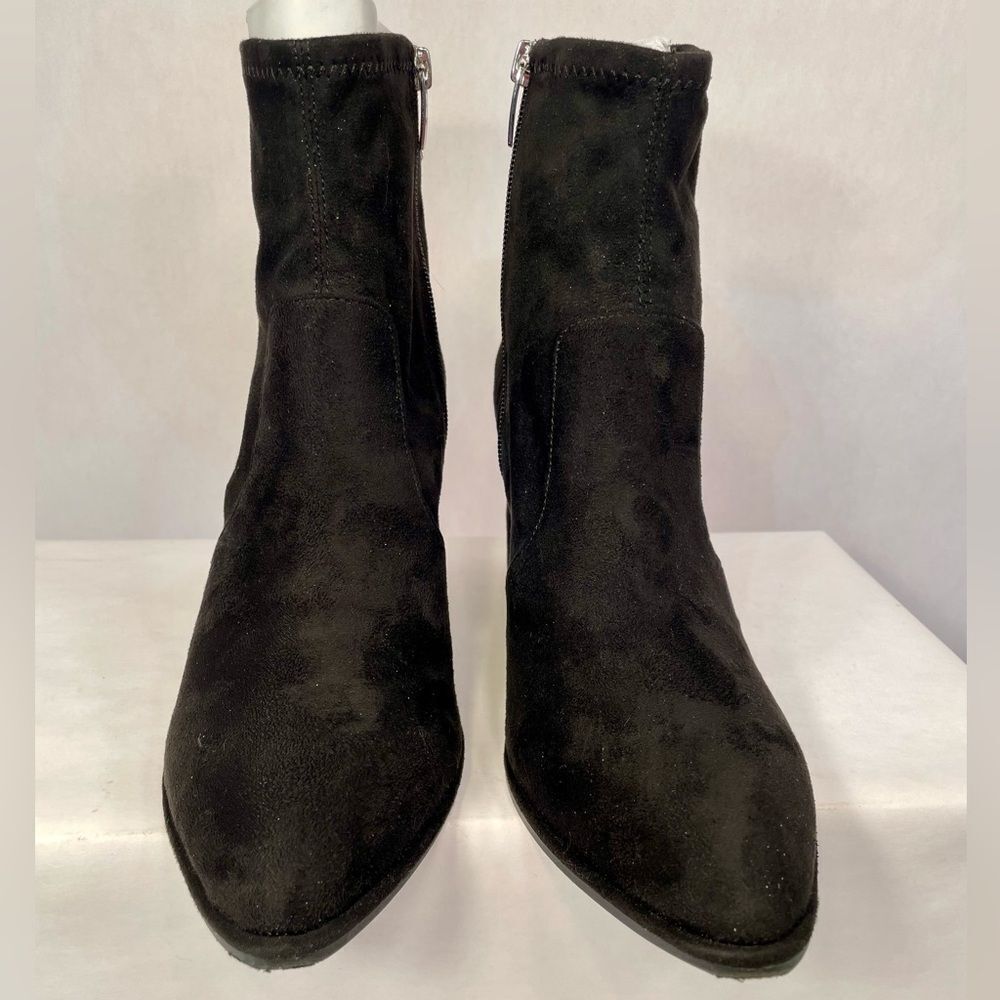 Marc Fisher Black Vegan Suede Women's Ankle Boots Size 8M - Picture 3 of 9